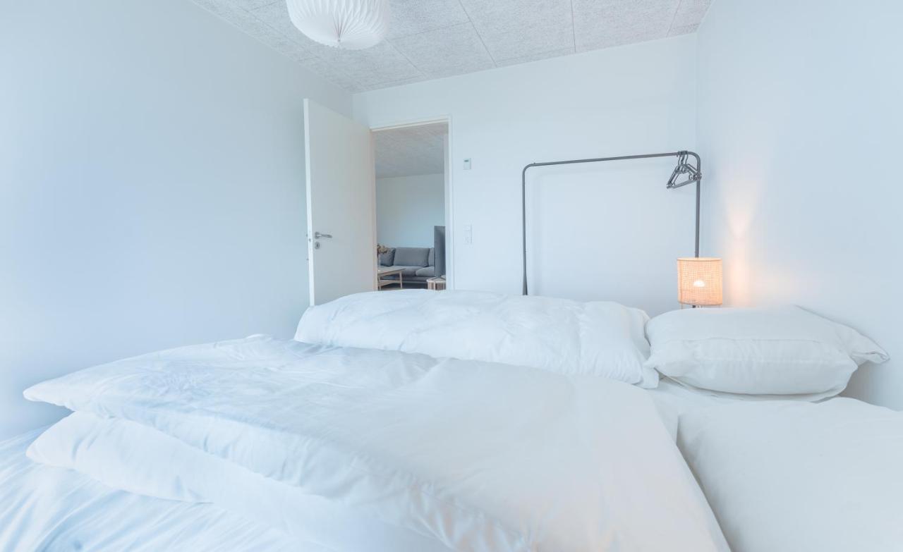 Апартаменты New / Stunning Sea View / Light / 3 Br Торсхавн Экстерьер фото